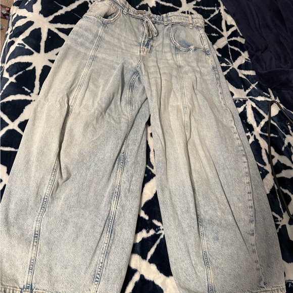Free People Barrel Jeans - Picture 2 of 4